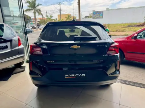 CHEVROLET Onix Hatch 1.0 12V 4P FLEX PREMIER 2 TURBO AUTOMTICO, Foto 5
