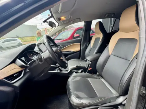 CHEVROLET Onix Hatch 1.0 12V 4P FLEX PREMIER 2 TURBO AUTOMTICO, Foto 9