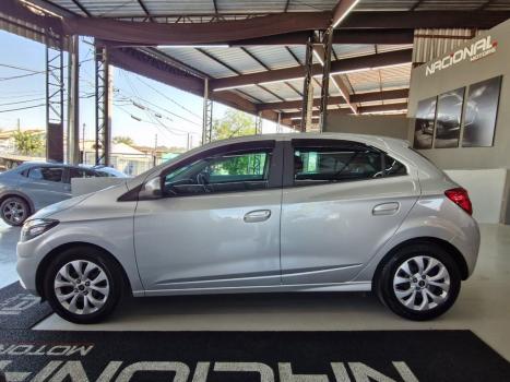CHEVROLET Onix Hatch 1.4 4P FLEX LT, Foto 4