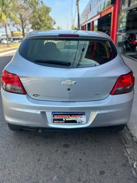 CHEVROLET Onix Hatch 1.4 4P FLEX LT AUTOMTICO, Foto 5