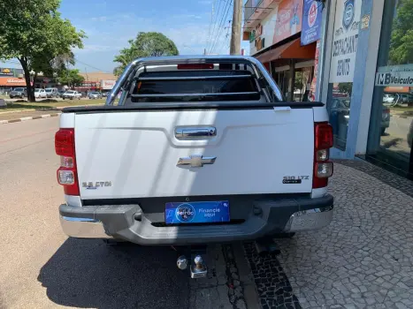 CHEVROLET S10 2.8 16V Z71 CABINE DUPLA 4X4 TURBO DIESEL AUTOMTICO, Foto 4