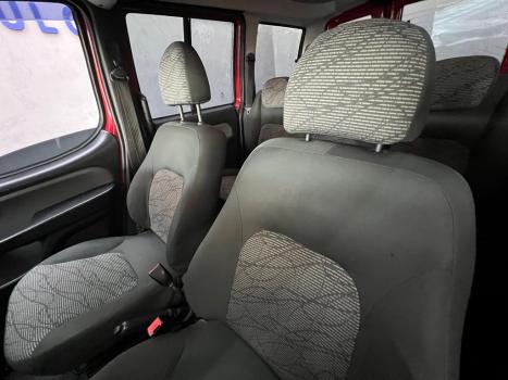 FIAT Doblo 1.4 4P FLEX ATTRACTIVE 7 LUGARES, Foto 2