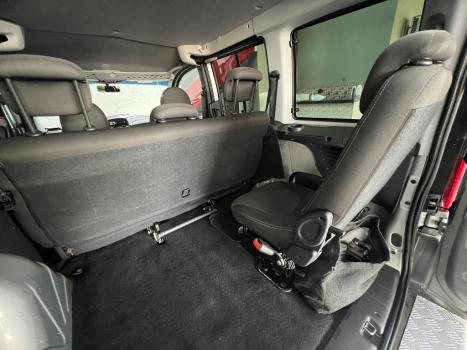 FIAT Doblo 1.8 16V 4P FLEX ADVENTURE 6 LUGARES, Foto 3