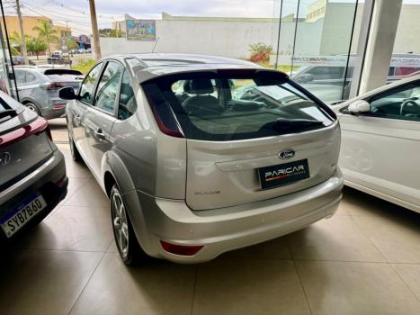 FORD Focus Hatch 1.6 16V 4P FLEX GL, Foto 6