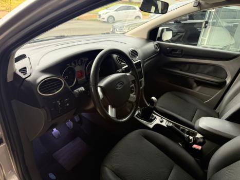 FORD Focus Hatch 1.6 16V 4P FLEX GL, Foto 7