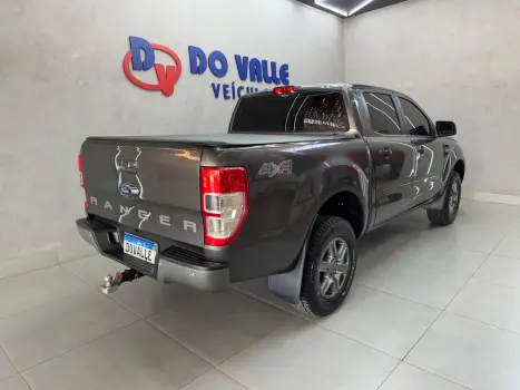 FORD Ranger 2.2 16V XLS DIESEL 4X4 CABINE DUPLA AUTOMTICO, Foto 5