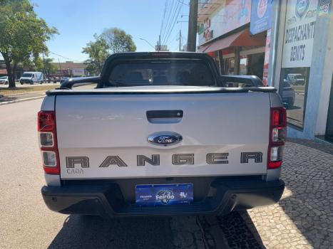 FORD Ranger 3.2 20V CABINE DUPLA 4X4 STORM TURBO DIESEL AUTOMTICO, Foto 5