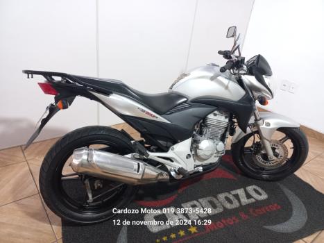 HONDA CB 300 R STD, Foto 1