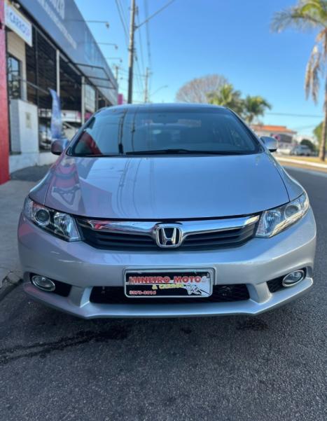 HONDA Civic 1.8 16V 4P FLEX LXS AUTOMTICO, Foto 2