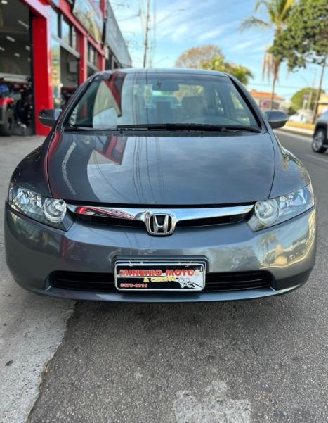 HONDA Civic 1.8 16V 4P FLEX LXS AUTOMTICO, Foto 2