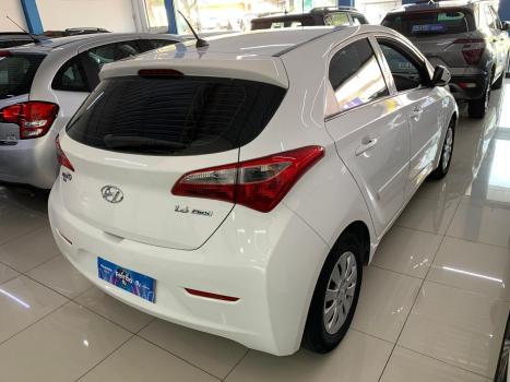 HYUNDAI HB 20 Hatch 1.6 16V 4P FLEX COMFORT PLUS, Foto 2