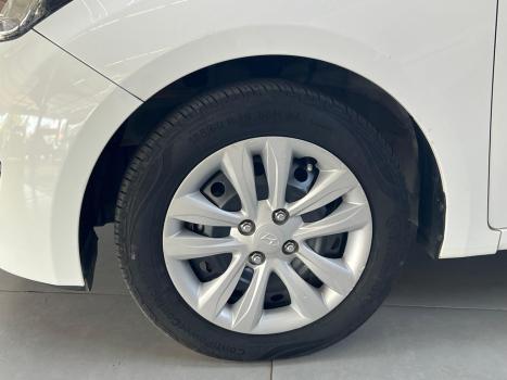 HYUNDAI HB 20 Hatch 1.0 12V 4P FLEX COMFORT PLUS, Foto 4