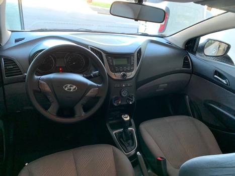HYUNDAI HB 20 Sedan 1.6 16V 4P FLEX COMFORT PLUS, Foto 4