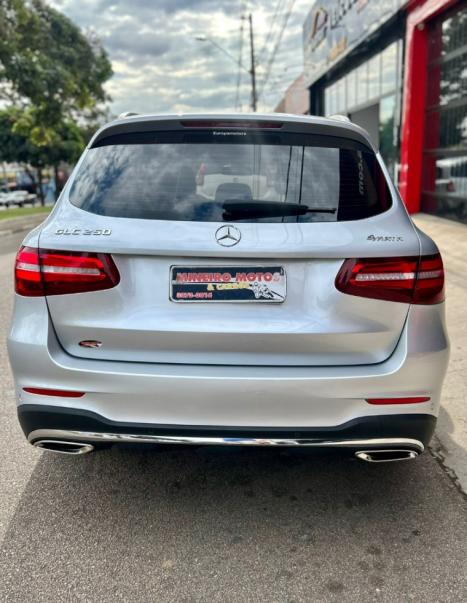 MERCEDES-BENZ GLC 250 2.0 16V 4P CGI 4MATIC HIGHWAY COUP 9G-TRONIC AUTOMTICO, Foto 4