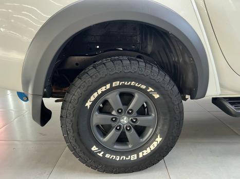 MITSUBISHI L 200 Savana 3.2 16V 4P 4X4 TURBO DIESEL INTECOOLER AUTOMTICO, Foto 4