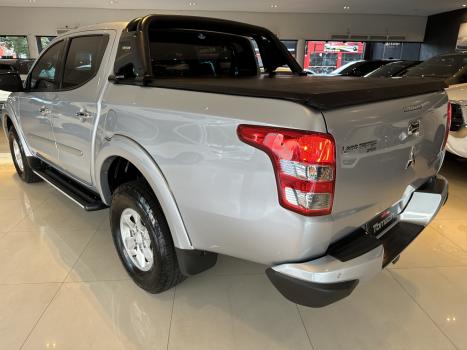 MITSUBISHI L 200 Triton 2.4 16V SPORT HPE TOP 4X4 CABINE DUPLA TURBO DIESEL AUTOMTICO, Foto 5