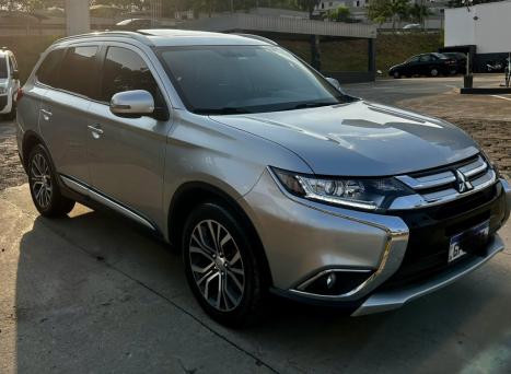 MITSUBISHI Outlander 2.0 16V 4P AUTOMTICO, Foto 3