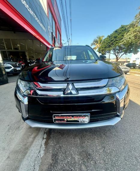 MITSUBISHI Outlander 2.0 16V 4P AUTOMTICO, Foto 2