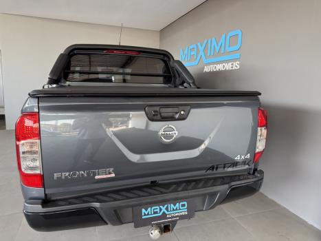 NISSAN Frontier 2.3 ATTACK CABINE DUPLA 4X4 BI-TURBO DIESEL AUTOMTICO, Foto 4
