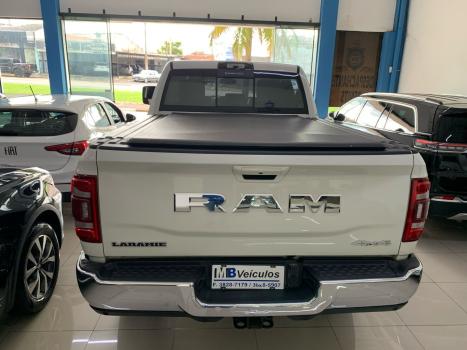 RAM 2500 6.7 I6 24V SLT CABINE DUPLA TURBO DIESEL LARAMIE 4X4 AUTOMTICO, Foto 2