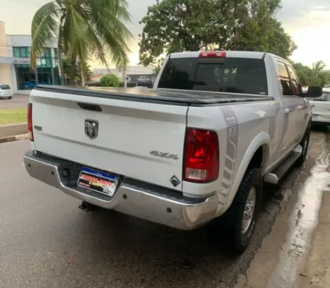 RAM 2500 6.7 I6 24V SLT CABINE DUPLA TURBO DIESEL LARAMIE 4X4 AUTOMTICO, Foto 3