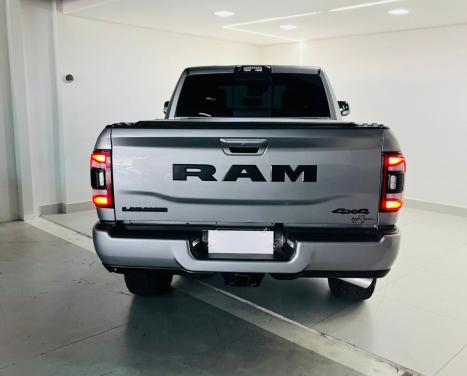 RAM 3500 6.7 I6 LARAMIE NIGHT EDITION CABINE DUPLA 4X4 TURBO DIESEL AUTOMTICO, Foto 5