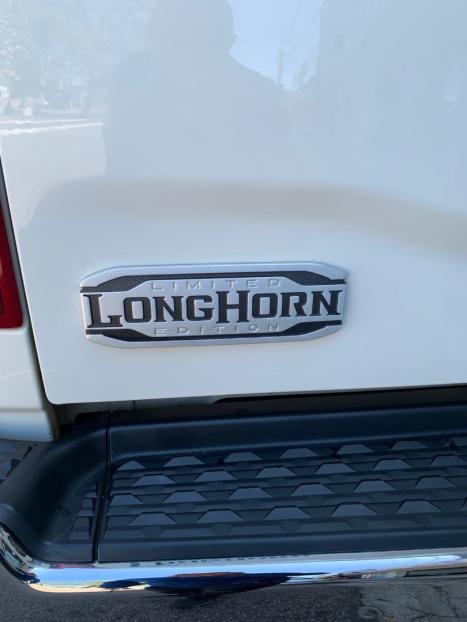 RAM 3500 6.7 I6 LIMITED LONG HORN CABINE DUPLA 4X4 TURBO DIESEL AUTOMTICO, Foto 3