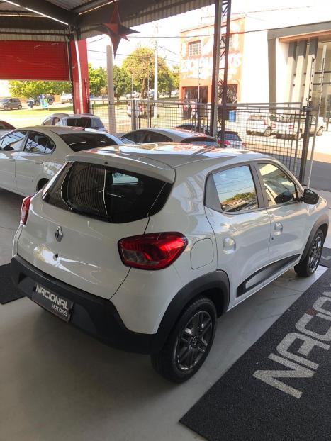 RENAULT Kwid 1.0 12V 4P SCE FLEX INTENSE, Foto 4