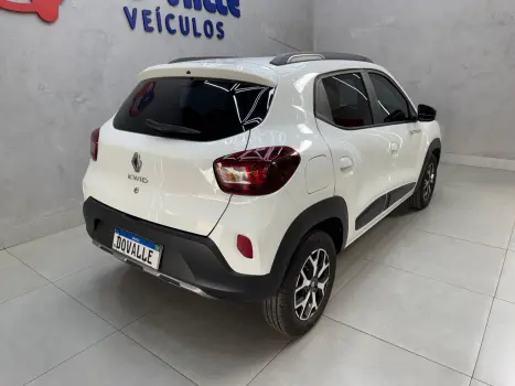 RENAULT Kwid 1.0 12V 4P SCE FLEX OUTSIDER, Foto 10