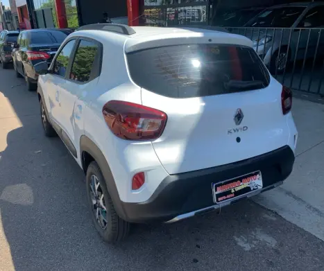 RENAULT Kwid 1.0 12V 4P SCE FLEX OUTSIDER, Foto 2