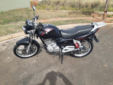 SUZUKI GSR 125 , Foto 1