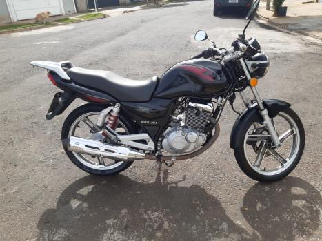 SUZUKI GSR 125 , Foto 4