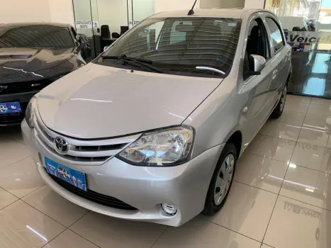 TOYOTA Etios Hatch 1.3 16V 4P FLEX, Foto 1