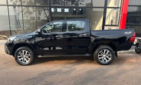 TOYOTA Hilux Caminhonete 2.8 16V 4P SRX DIESEL CABINE DUPLA, Foto 2