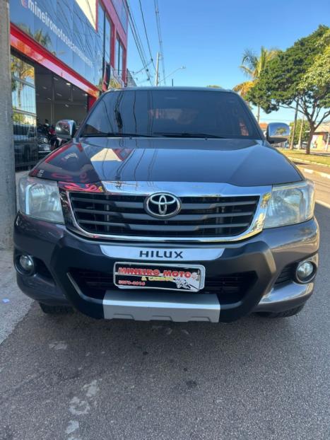 TOYOTA Hilux Caminhonete 2.7 16V 4P SR FLEX CABINE DUPLA AUTOMTICO, Foto 2