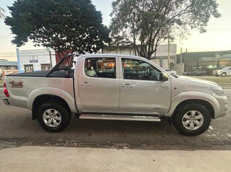 TOYOTA Hilux Caminhonete 2.7 16V 4P SR FLEX CABINE DUPLA AUTOMTICO, Foto 3