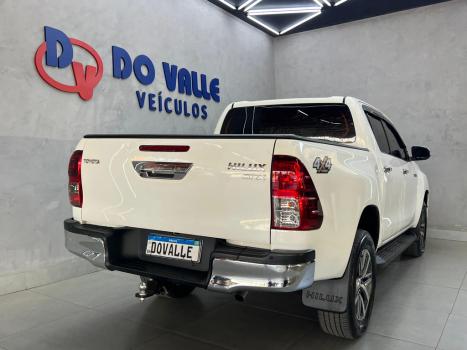 TOYOTA Hilux Caminhonete 2.8 16V 4P SRX DIESEL CABINE DUPLA, Foto 6