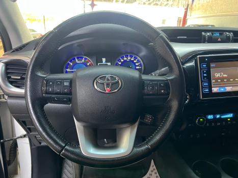 TOYOTA Hilux Caminhonete 2.8 16V 4P SRX DIESEL CABINE DUPLA, Foto 12