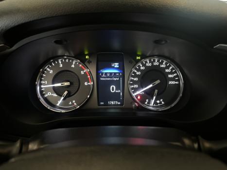 TOYOTA Hilux Caminhonete 2.8 16V SRX 4X4 TURBO DIESEL CABINE DUPLA AUTOMTICO, Foto 3