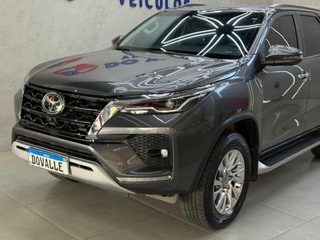 TOYOTA Hilux SW4 2.8 16V 4P SRX 4X4 7 LUGARES TURBO DIESEL AUTOMTICO, Foto 12