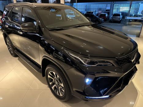TOYOTA Hilux SW4 2.8 16V 4P SRX PLATINUM 4X4 7 LUGARES TURBO DIESEL AUTOMTICO, Foto 6