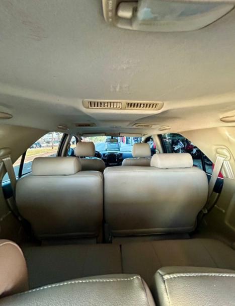 TOYOTA Hilux SW4 3.0 16V 4P SRV 4X4 7 LUGARES TURBO DIESEL AUTOMTICO, Foto 5