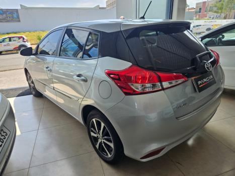 TOYOTA Yaris Hatch 1.3 16V 4P FLEX XL PLUS TECH MULTIDRIVE AUTOMTICO CVT, Foto 6