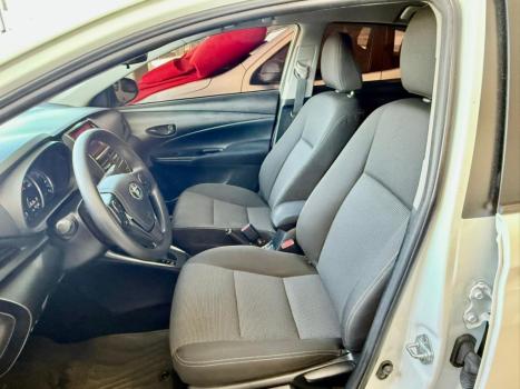 TOYOTA Yaris Sedan 1.5 16V 4P FLEX XL MULTIDRIVE AUTOMTICO CVT, Foto 9