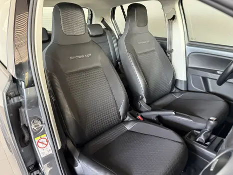 VOLKSWAGEN Cross UP 1.0 12V 4P TSI FLEX, Foto 7