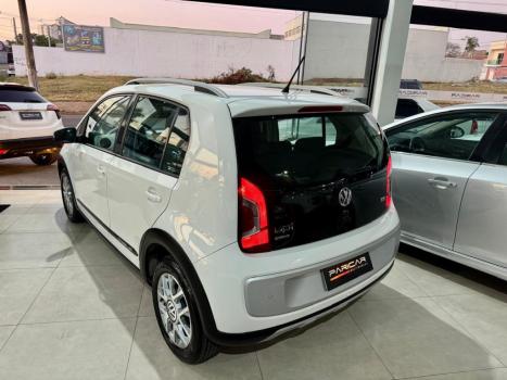 VOLKSWAGEN Cross UP 1.0 12V 4P TSI FLEX, Foto 6