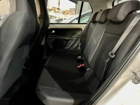 VOLKSWAGEN Cross UP 1.0 12V 4P TSI FLEX, Foto 9