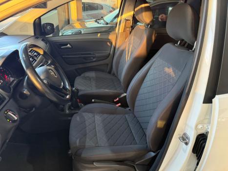VOLKSWAGEN Fox 1.6 4P HIGHLINE FLEX, Foto 9