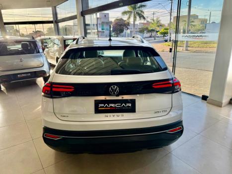 VOLKSWAGEN Nivus 1.0 4P FLEX 200 TSI COMFORTLINE TURBO AUTOMTICO, Foto 5