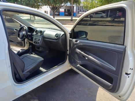 VOLKSWAGEN Saveiro 1.6 FLEX MSI ROBUST CABINE SIMPLES, Foto 12